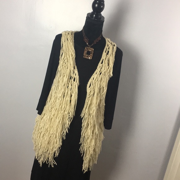 Altar'd State Fabulous Vest 💋 - Picture 4 of 6